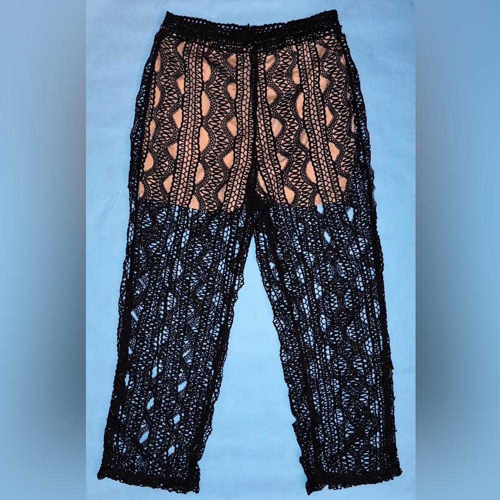 Why Dress Black Geometric Crochet Pants Size L Festival Formal Party Fancy